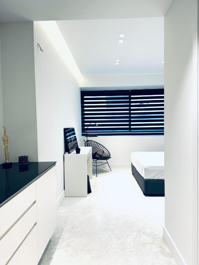 Stylish Central Superior Bedroom In Kolonaki Athens Luaran gambar