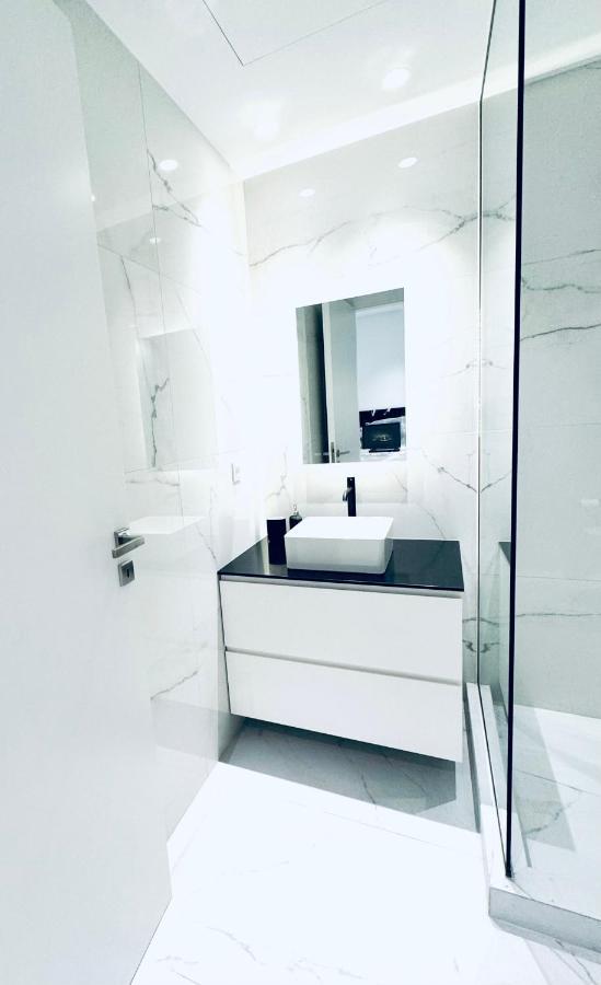 Stylish Central Superior Bedroom In Kolonaki Athens Luaran gambar