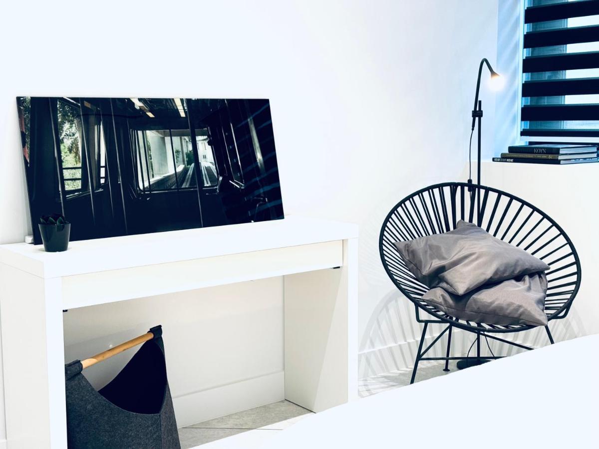 Stylish Central Superior Bedroom In Kolonaki Athens Luaran gambar